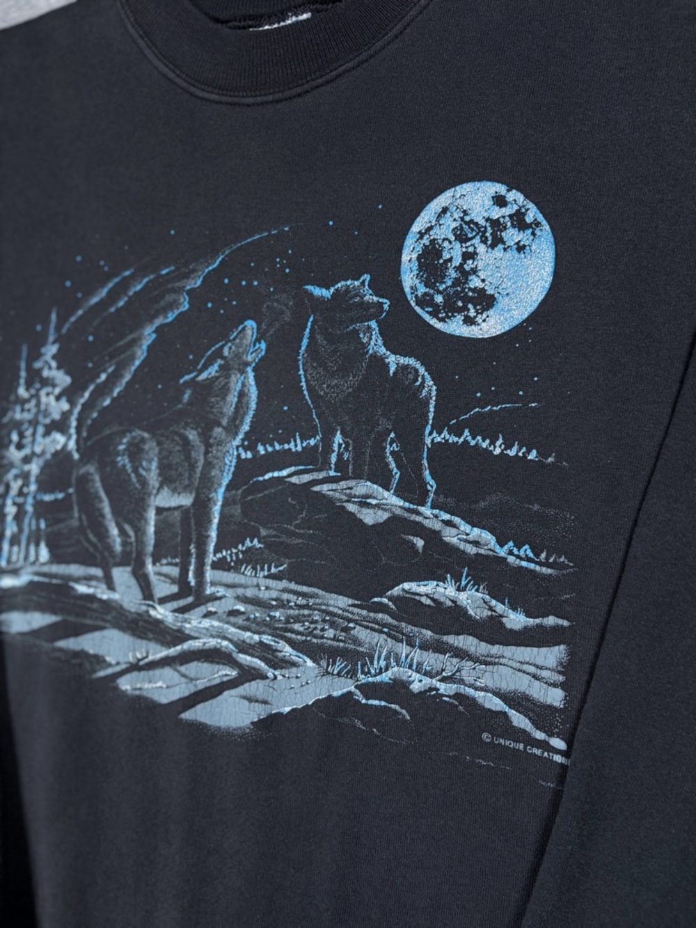 Vintage Wolf Crewneck Sweatshirt Mens XL Black Hanes Wildlife Howling Wolves - Picture 3 of 4